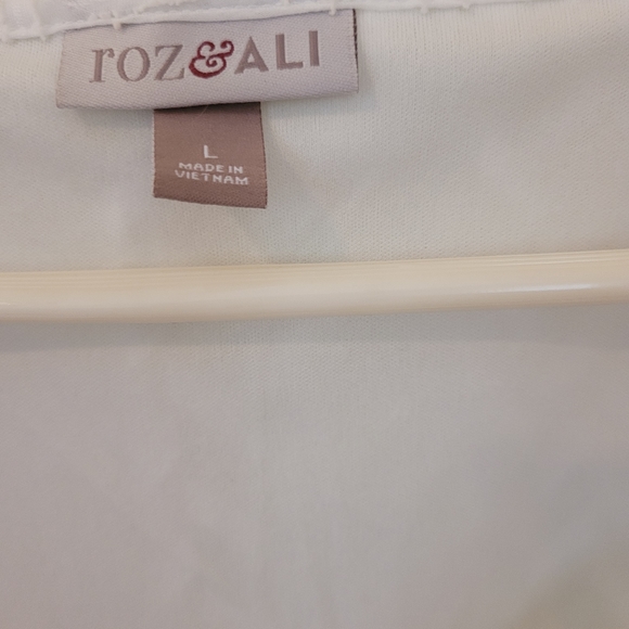 Top - Picture 3 of 3